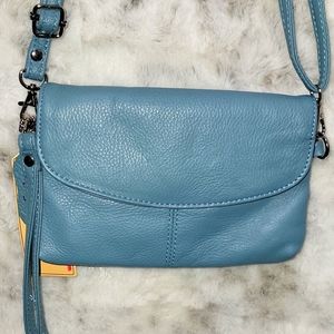 NEW, Light blue 💙 cowhide leather crossbody purse. Very soft.